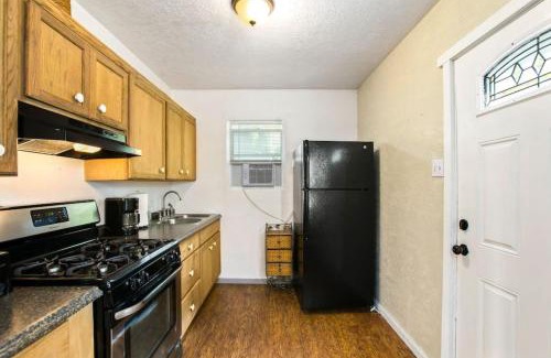 Central - Terry House | Bo360 Bungalow with Hot Tub and Sauna