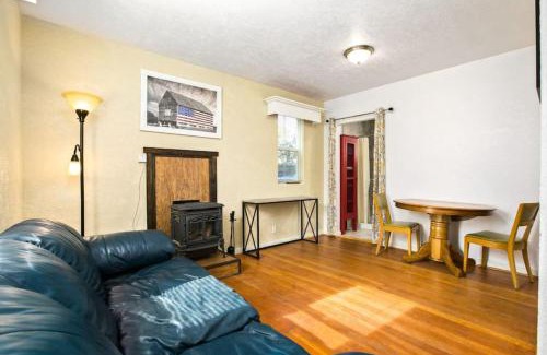 Central - Terry House | Bo360 Bungalow with Hot Tub and Sauna