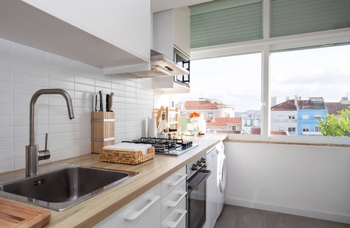 Linda-a-Velha Apartment | Boa Hora Apartment (C123)