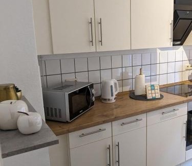 Heide Apartment | Boading Haus Altbauwohnung Werkswohnung Heide