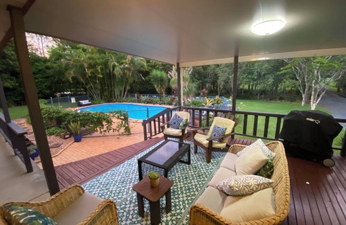 Boambee House | Boambee Retreat - 4 Bedroom Home with Pool near Beach sleeps 8