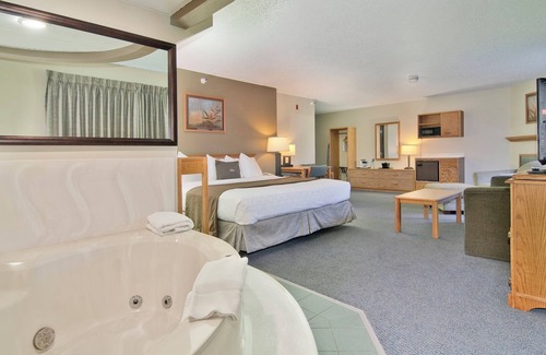 Faribault Hotel | Boarders Inn & Suites by Cobblestone Hotels - Faribault