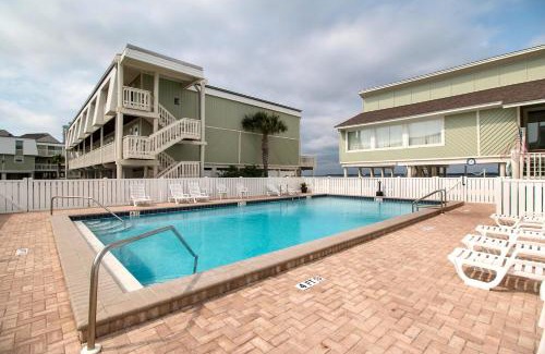 Pensacola Beach Apartment | Boardwalk B12