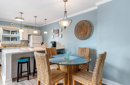 Pensacola Beach Condo | Boardwalk F3-Chic bayside 2BR, easy beach access, pool