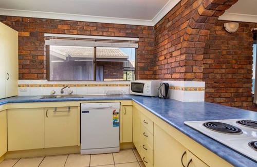Bongaree Apartment | Boasting some of Bribie's Best Waterviews