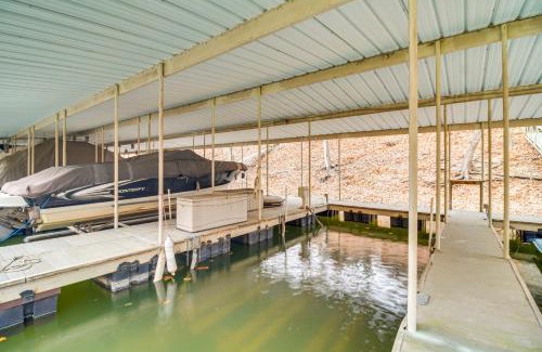 Afton House | Boat Dock and Deck Waterfront Cabin on Grand Lake