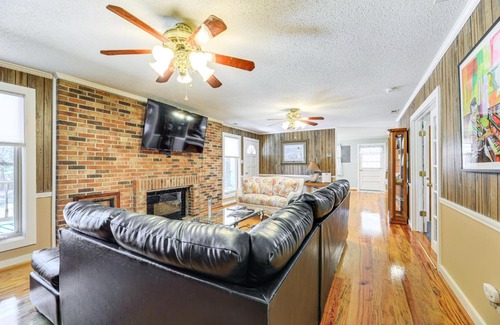 Oriental Apartment | Boat Dock and Ramp Canal-Front Home!