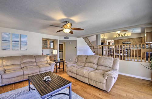 Mohawk HOA House | Boat Dock & Pool: Lakefront Glendale Getaway!