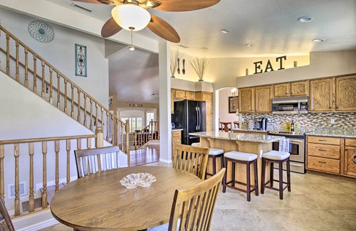 Mohawk HOA House | Boat Dock & Pool: Lakefront Glendale Getaway!