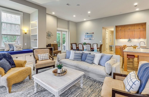 Alexander City House | Boat Dock & Stunning Views: Lake Martin Retreat!
