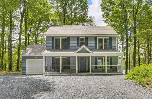 Lake Ariel House | Boat, Fish and Unwind Waterfront Gem in Pocono Mtns