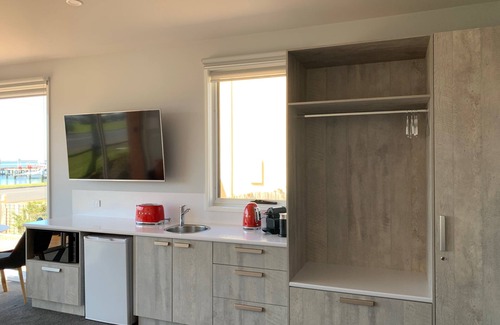 Port Albert Bed & Breakfast | Boat Harbour Jetty B&B