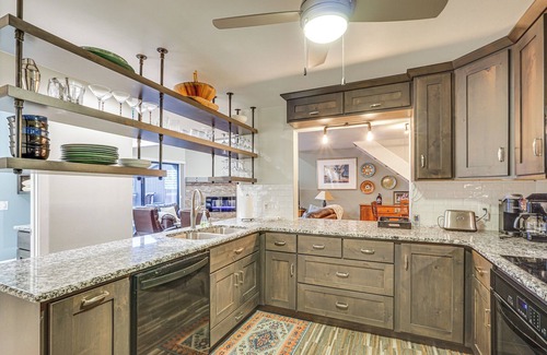 Osage Beach Condo | Boat Slip & Pools: Waterfront Osage Beach Condo!