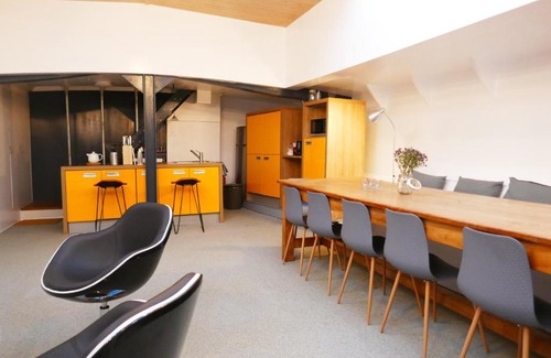 Stadsdriehoek Boat Rental | Boathotel Rotterdam Wilhelmina