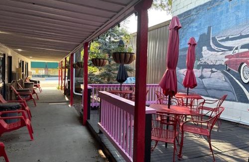 Glenrock Hotel | Bobbi's Classic Motel