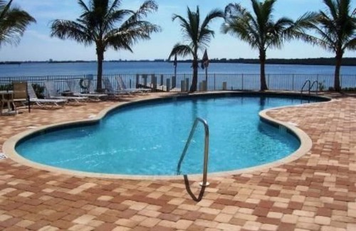 St. Petersburg - Clearwater Condo | Boca Ciega Resort unit 319