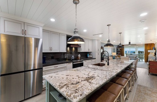 Boca Grande Condo | Boca Grande North 16 - Large 2 Bed/2 Bath - Sleeps 6 - Awesome Bay Views - First Floor
