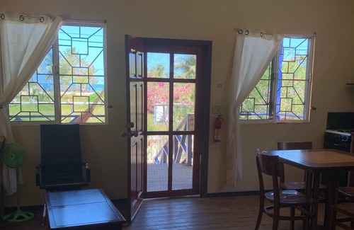 Hopkins Cabin | Bocawina Cabana - All Seasons Guest House