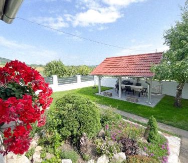 Balatonhenye House | Bodor Ház Balatonhenye