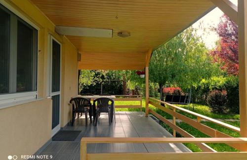Balatonakarattya House | Bodorka - Csak a Tiéd!