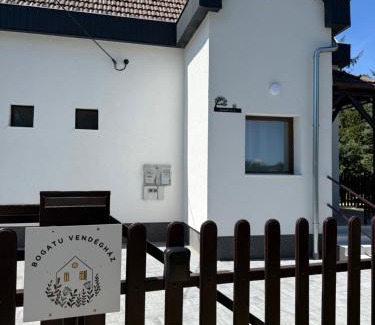 Bogacs Apartment | Bogatu Vendégház