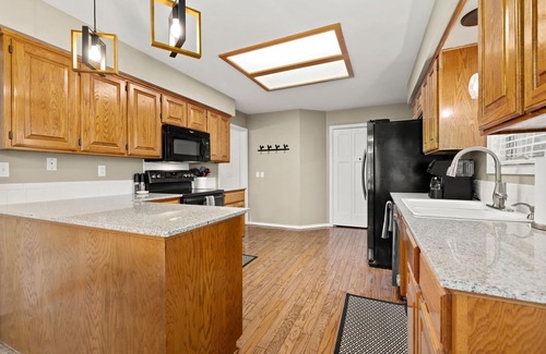 Bella Vista House | Bogey Abode-ON Golf Course-0.6 mi to Bike Trail