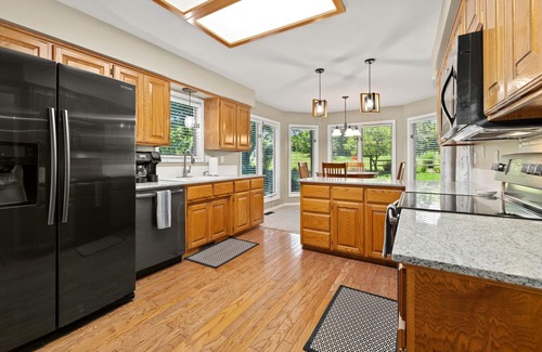 Bella Vista House | Bogey Abode-ON Golf Course-0.6 mi to Bike Trail