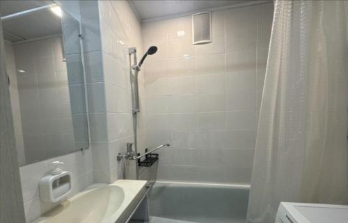 Pohja-Parnumaa Parish Apartment | Bohemian apartment in the city center