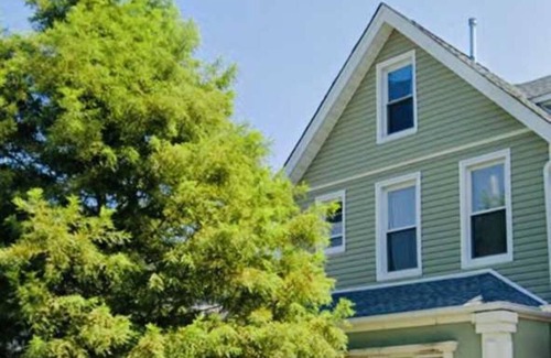 Queens Apartment | Bohemian Studio near Airports !n