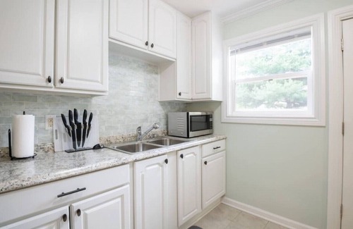 Peoria Heights House | BOHO BUNGALOW - Bright, modern home in the Heights