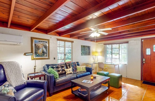 Nalcrest Cottage | Boho-chic cottage with direct lake access, amazing views - dog-friendly