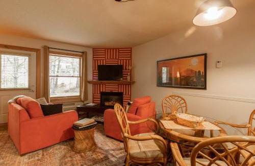 Mont-Tremblant Apartment | BOHO CONDO Downtown - Bike in&out - Shuttle - Park