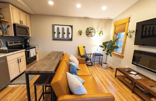 Cool Ridge Cabin | Boho Getaway for Two, Stay near the New River Gorge and Glade Creek Farm