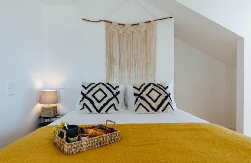Sao Paulo Apartment | Boho Studio in Cais do Sodré