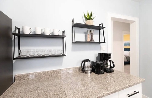 Clanton Park House | BOHO THEME HOME [3 Bedrooms/2 Baths]