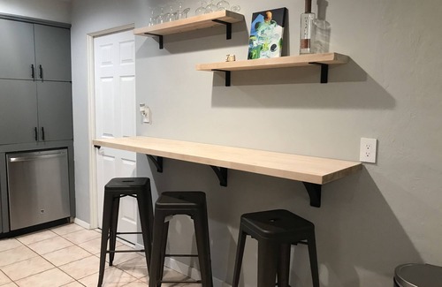 Alta Vista House | Boho Vibe 3B/2B West of S. Tuttle - 1 mile from Downtown