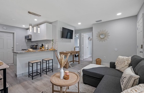 Tampa Villa | Boho Villa A