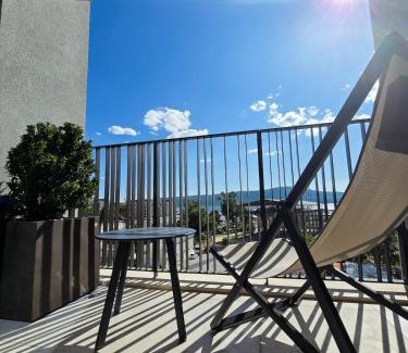 Tomicici Apartment | Boka Place Home Thea