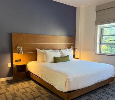 Potomac Hotel | Bolger Hotel and Conference Center