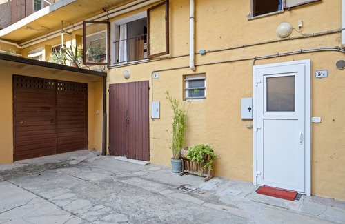 Bolognina Apartment | Bolognina Fair Functional Apartment
