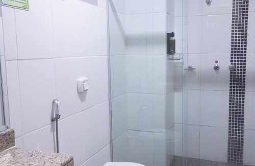 Uberaba Hotel | BOMBONATO HOTEL - Fácil Acesso ao Aeroporto e parque de Exposições ABCZ