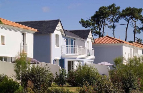 L'Aiguillon-sur-Vie House | Bon marché ! Maison avec terrasse privée | + Golf
