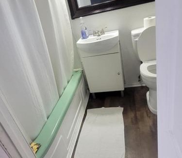 Durham Region Hotel | Bon-Voyage Motel