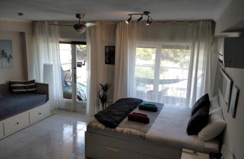 Calella Apartment | Bonavista Studio with a Balcony - Calella