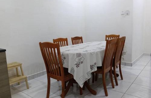 Daerah Kulai House | Bonda Homestay Kulai - Malay Only
