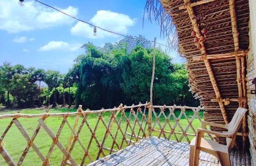 Gvanagar House | BonGypsy forest view hut