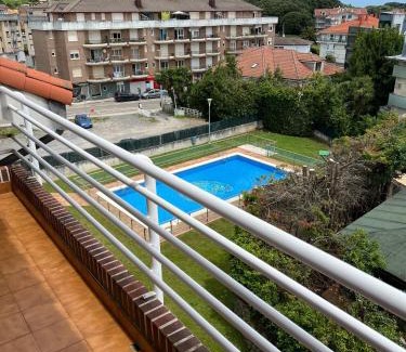 Isla Apartment | Bonito ático en Isla Playa con piscina