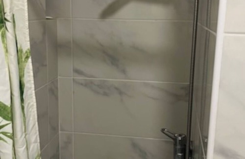 Grand Bourg Apartment | Bonjour Jolie Studio sur le Boulevard pas Loin de la Gare à 19 Minutes de Paris