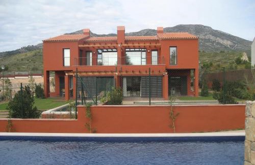 Bonmont Terres Noves House | Bonmont Golf Holiday Home with private pool