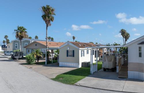 Port Isabel Resort | Bonnet Sea Cottage on the water- LIV Resort